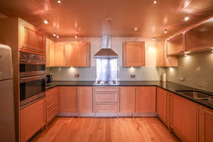 Photo 7- click for photo gallery